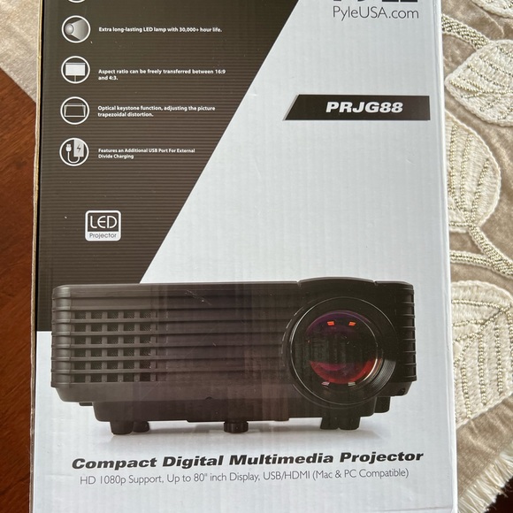 NIB Multimedia Projector - Picture 2 of 5